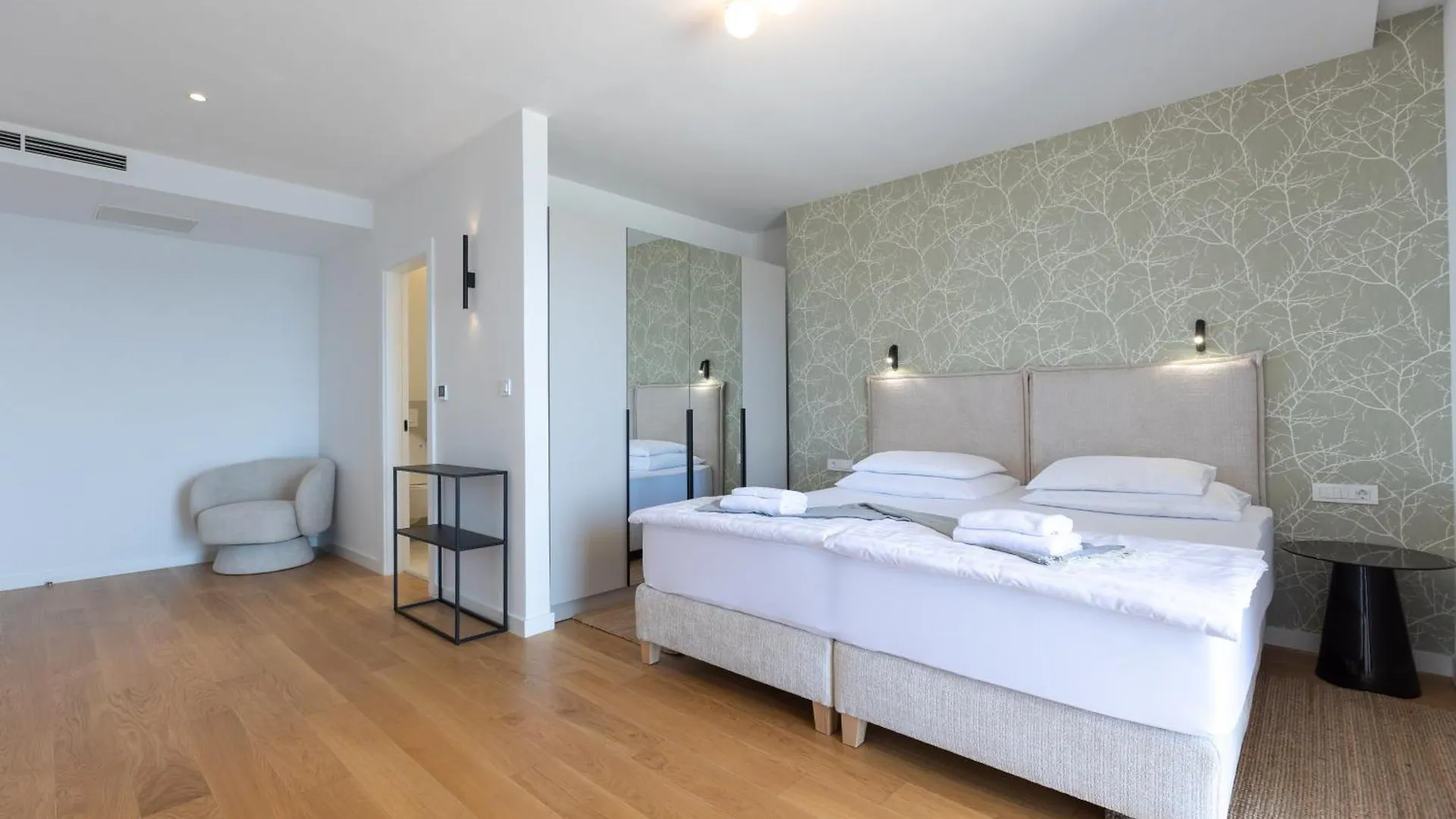 Adria Resort - SEAFRONT Villa D Zaton